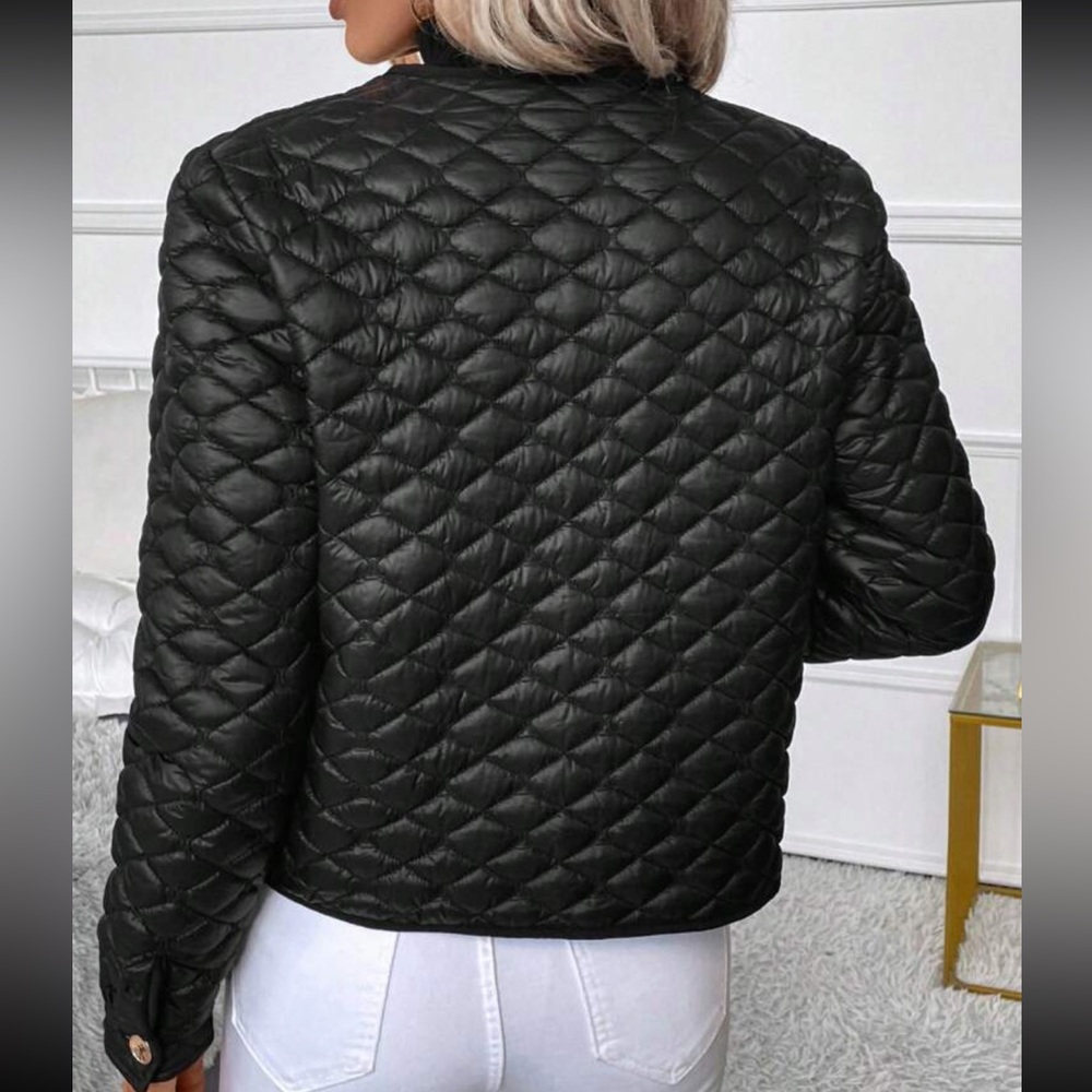 Cozy  black button up quilt jacket - Picture 3 of 5